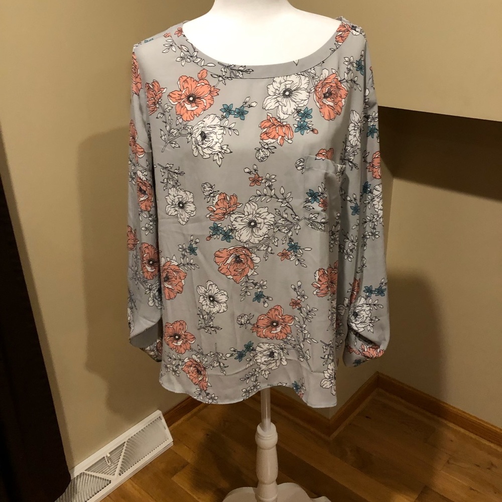 Loft XL gray floral blouse